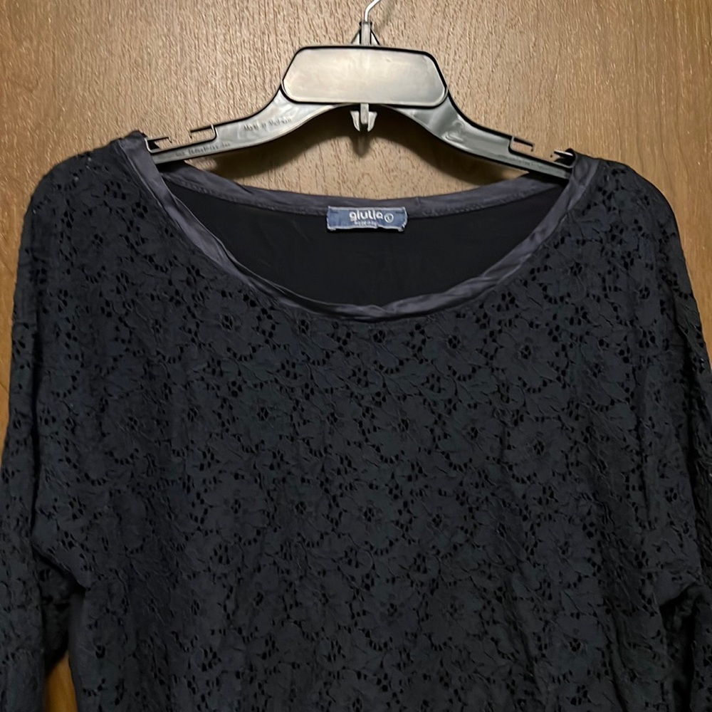 Giulia Womens navy blue blouse with floral lace size L